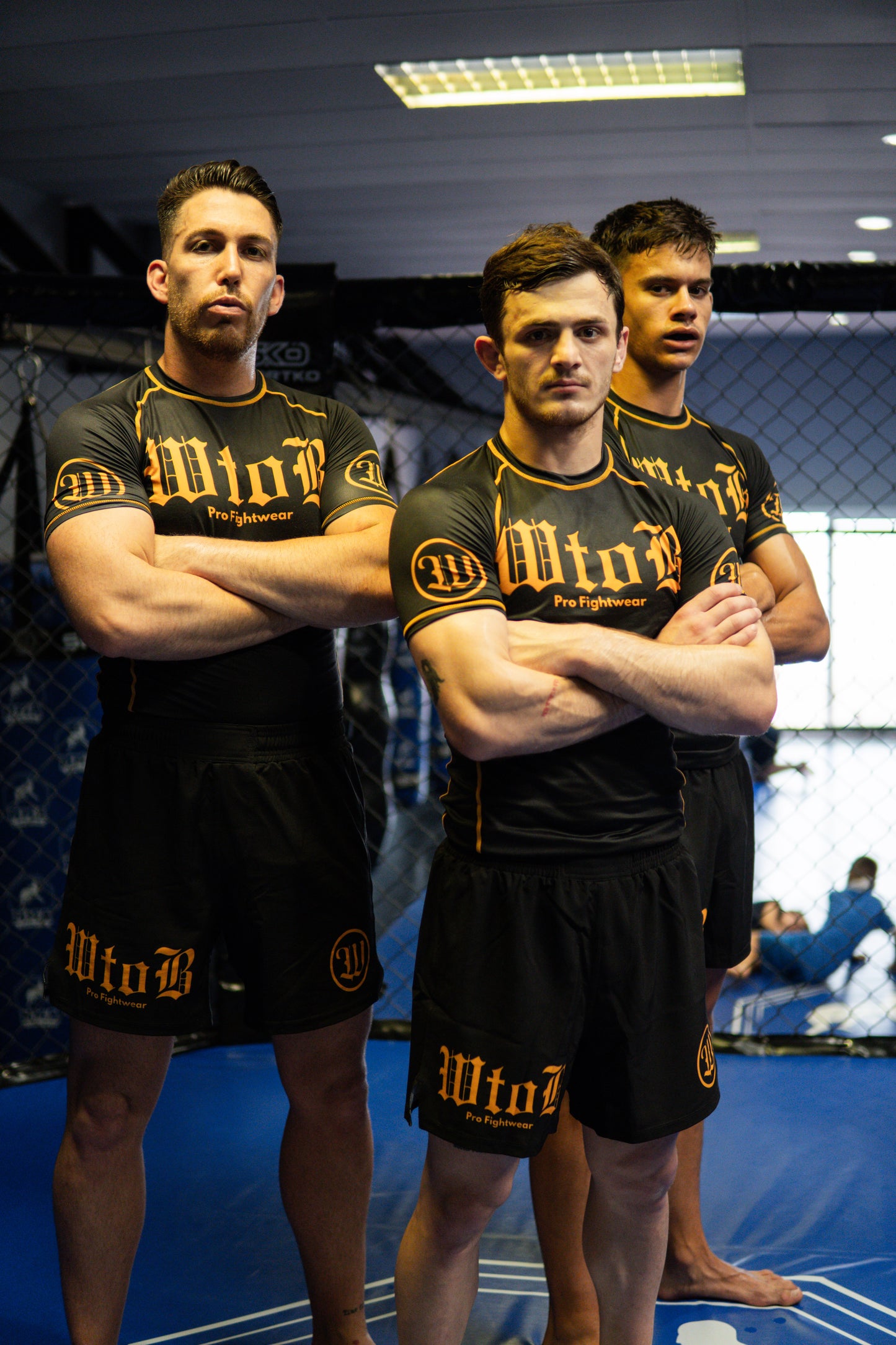 Rashguard + Short Negro & Amarillo