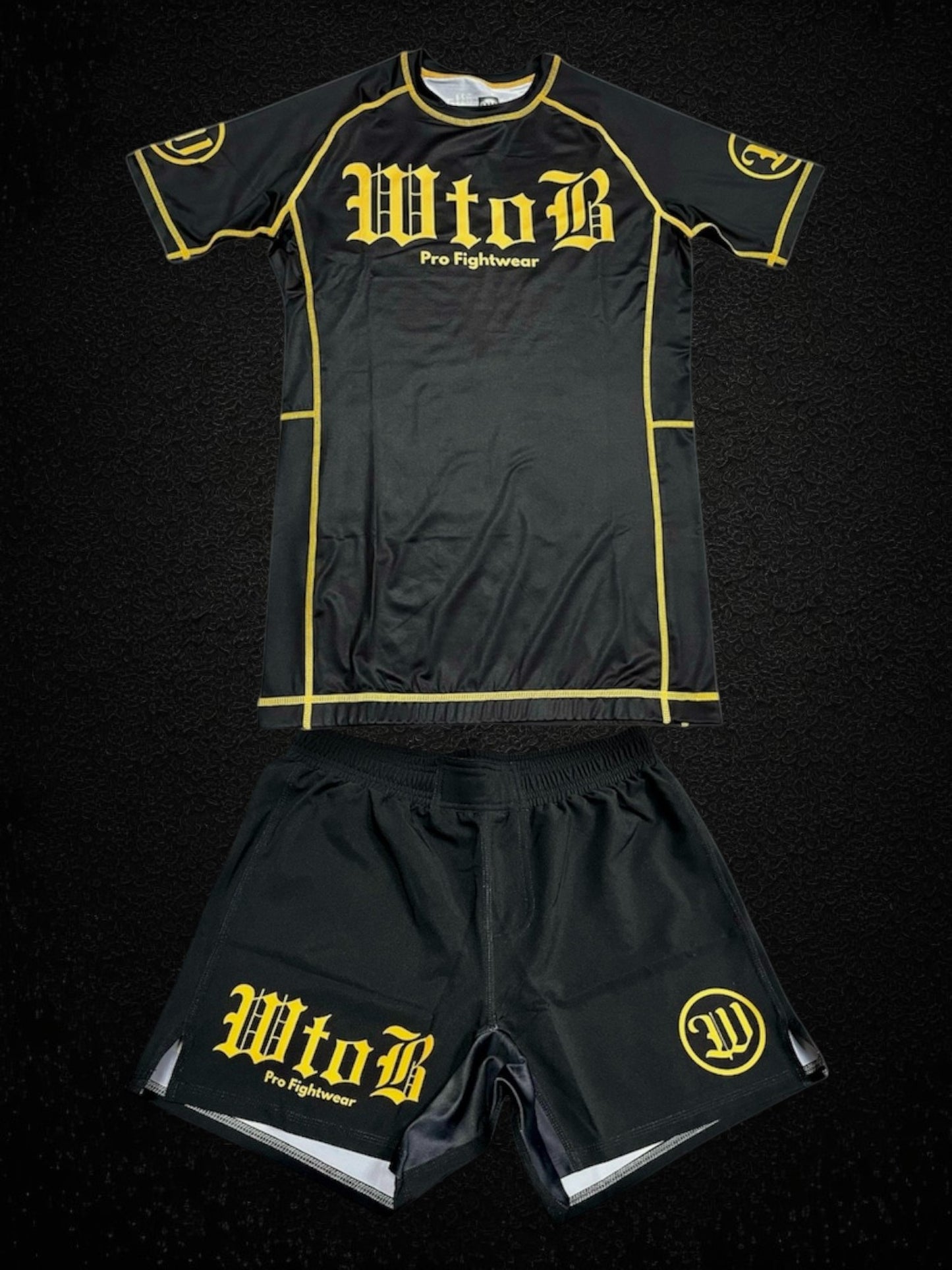 Rashguard + Short Negro & Amarillo