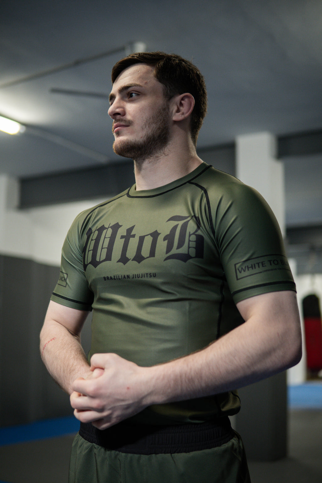 rashguard verde militar